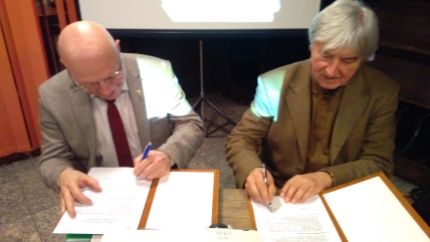2016: együttműködési megállapodás (Körmendy Imre MUT-elnök és Kiss Lajos CsMUE-elnök)